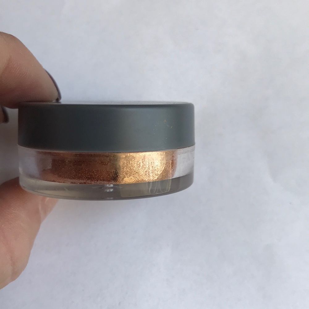 🌟NOT FOR SALE Minimalist copper eyeshadow